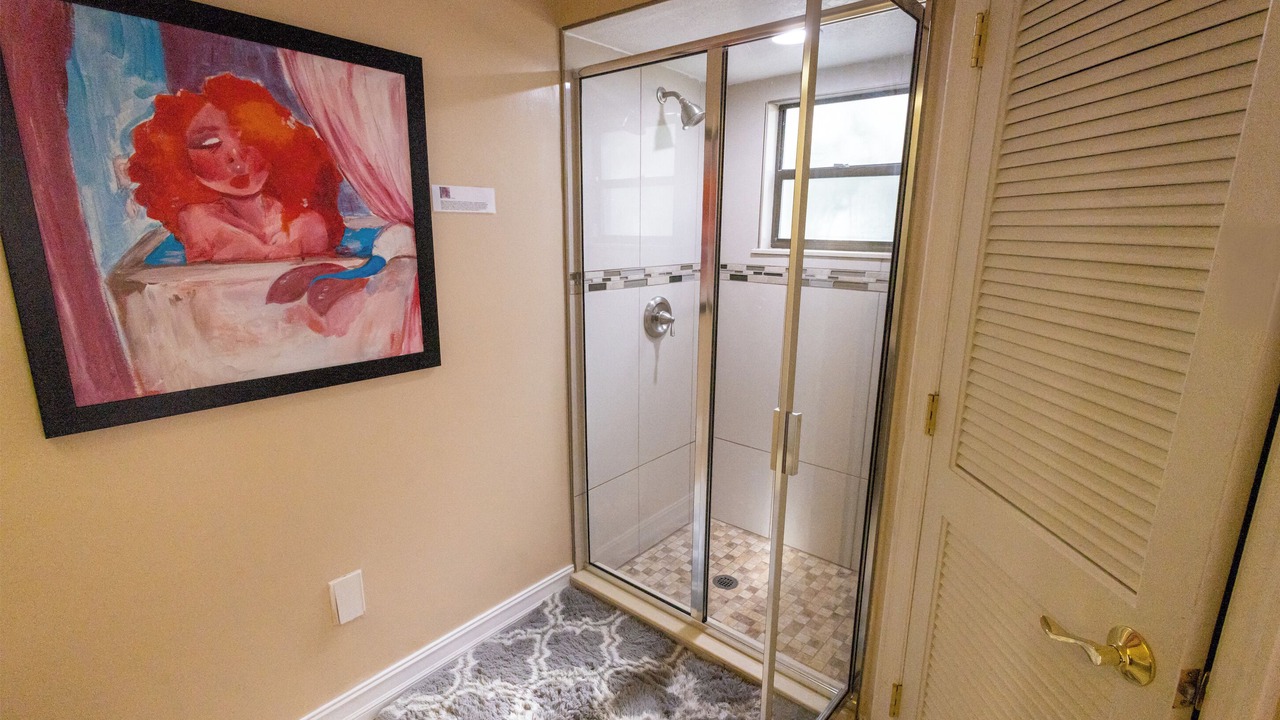 Photo of Bathroom in Fairvilla