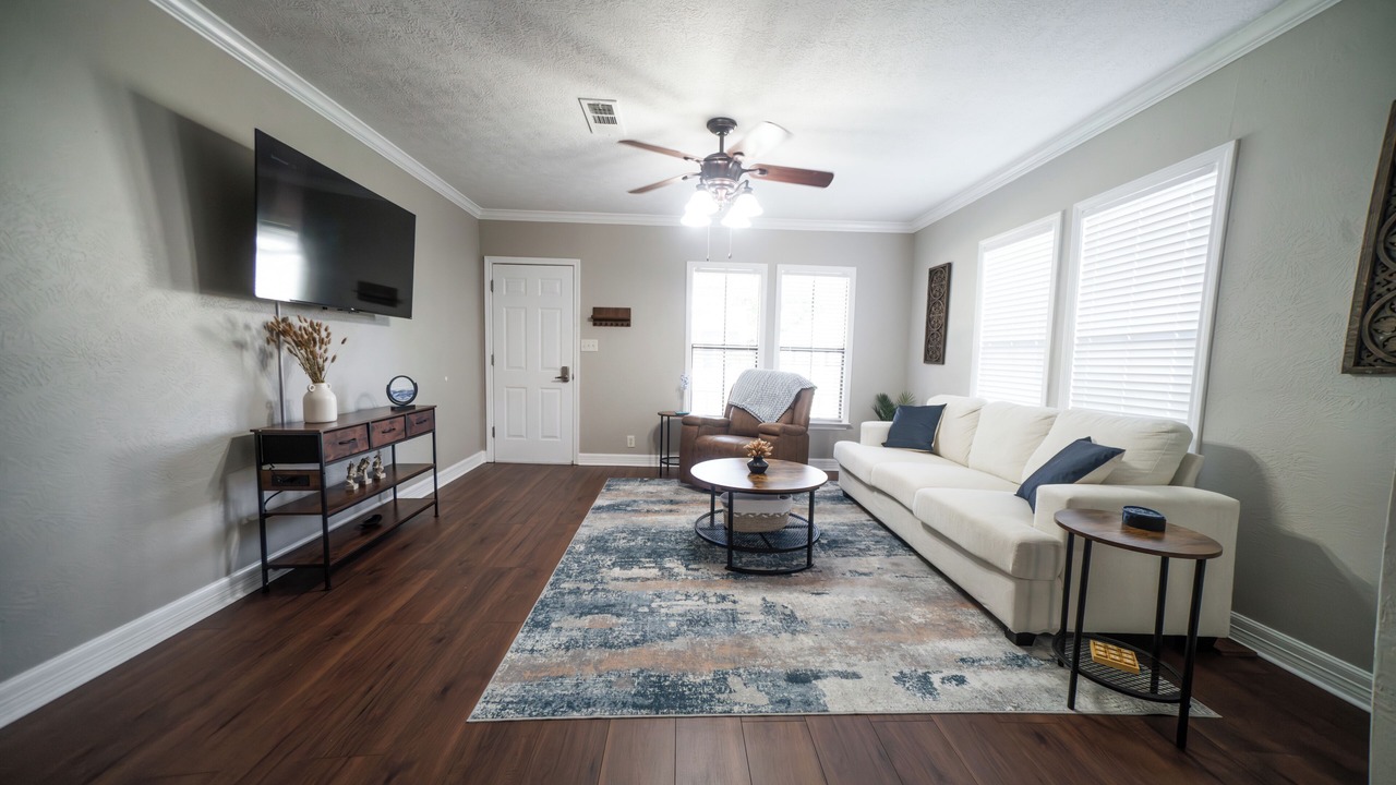 Photo of Livingroom in Port Neches