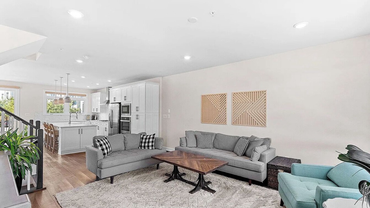 Photo of Livingroom in Leesburg