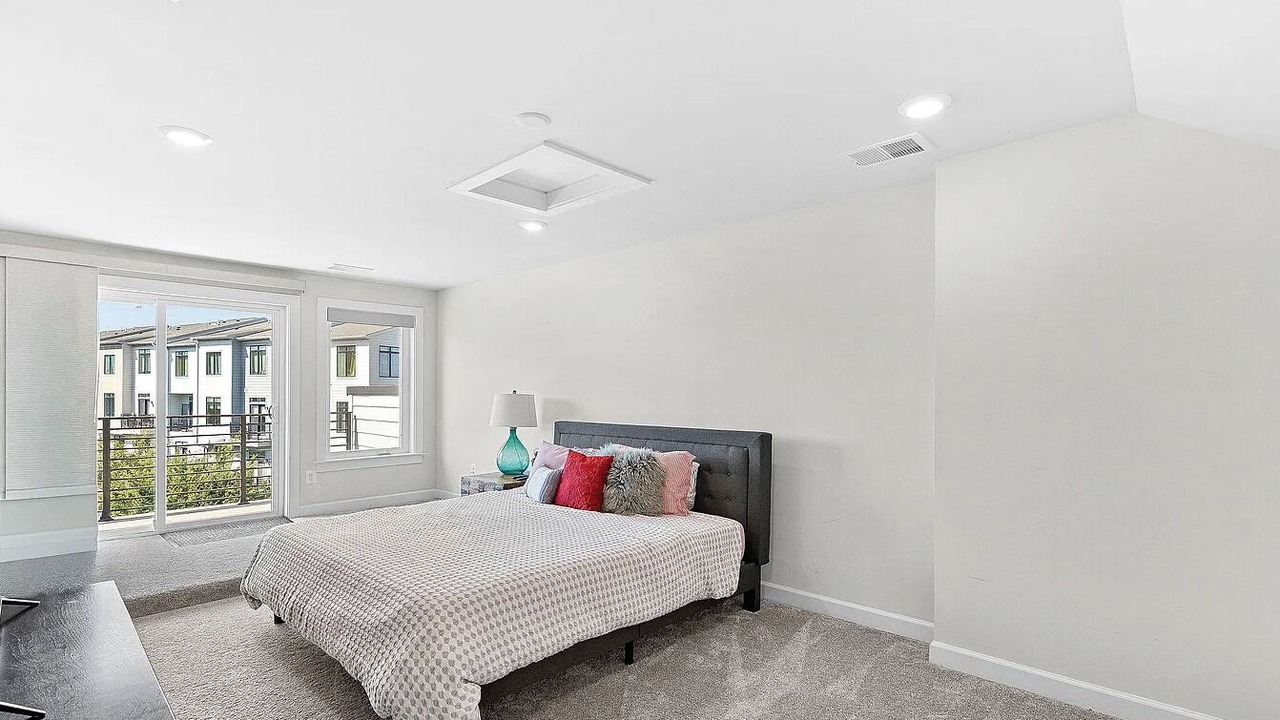 Photo of Bedroom in Leesburg