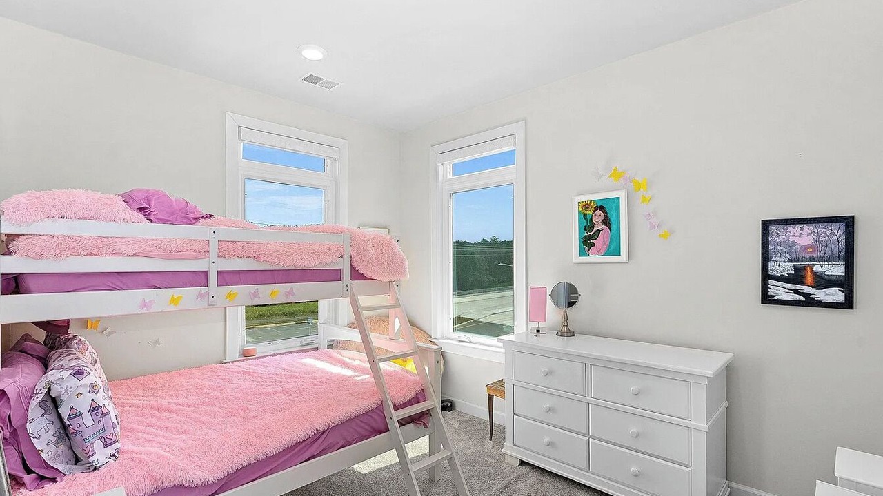 Photo of Bedroom in Leesburg