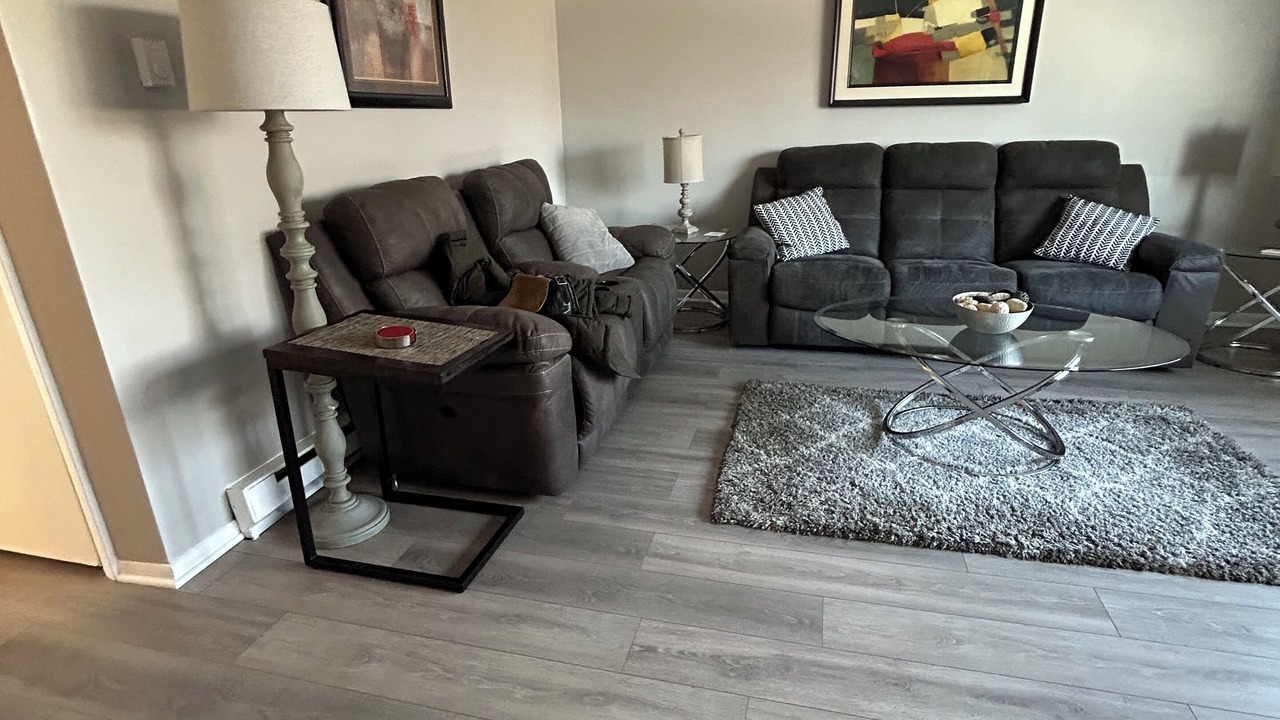 Photo of Livingroom in Broadview