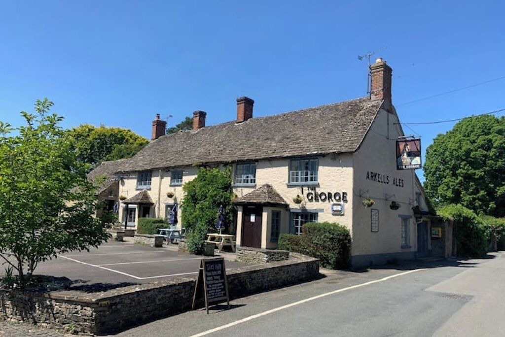 Photo of Others in Kempsford