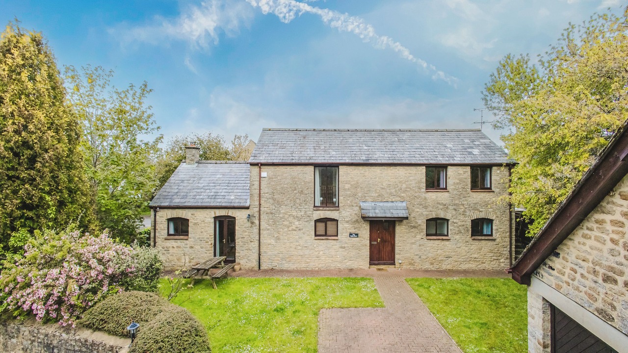 Photo of Others in Kempsford