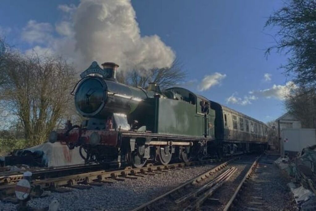 Photo of Others in Kempsford