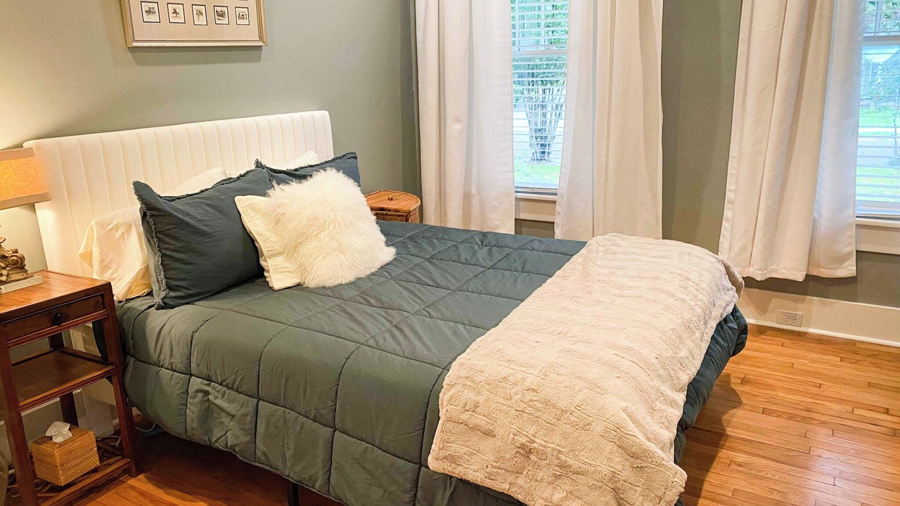 Photo of Bedroom in Hattiesburg