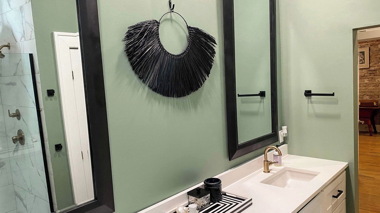 Photo of Bathroom in Hattiesburg