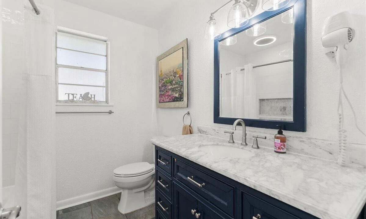 Photo of Bathroom in Isle of Palms