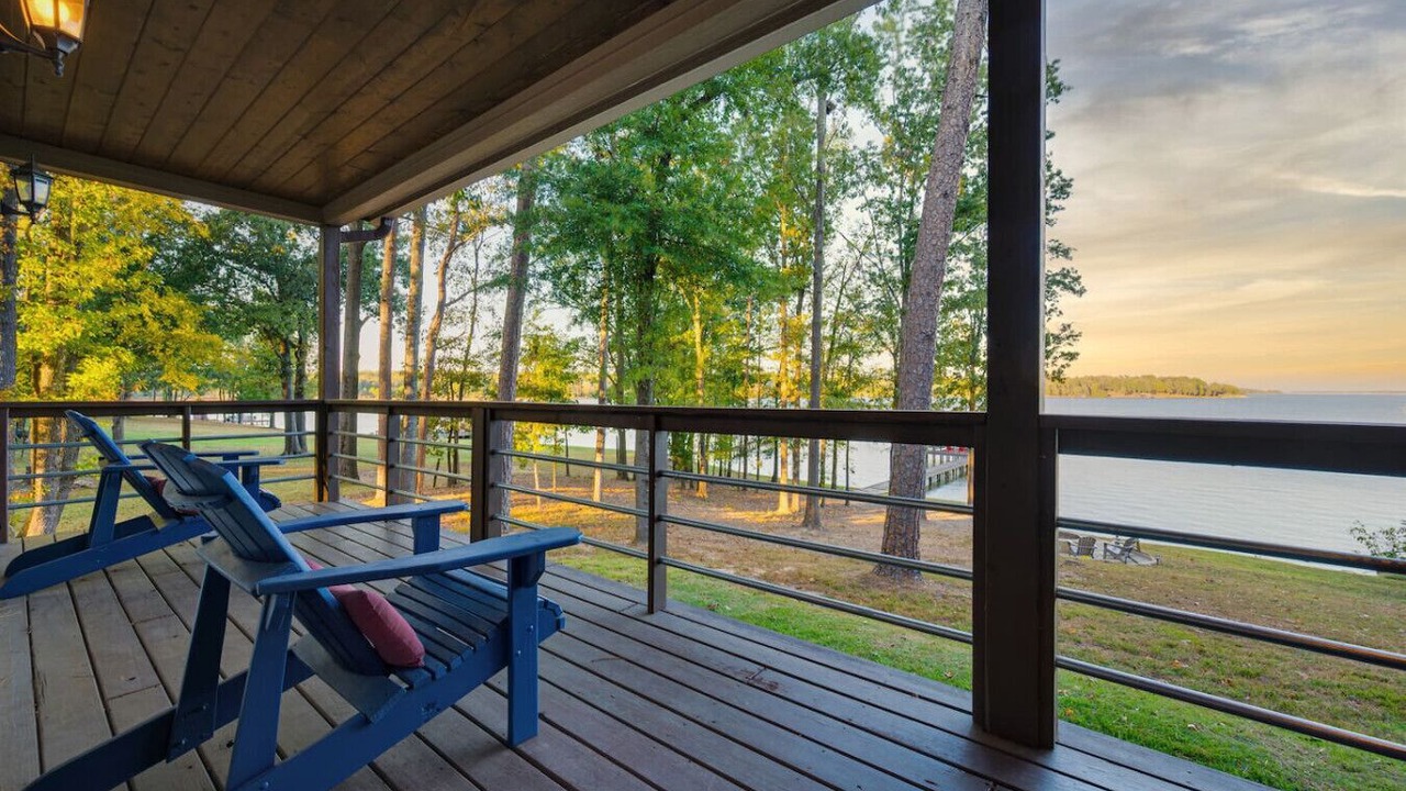 Photo of Patio Balcony in Dogwood