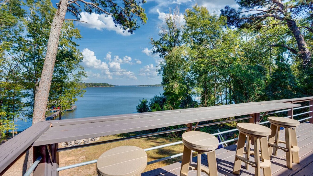 Photo of Outdoor in Dogwood