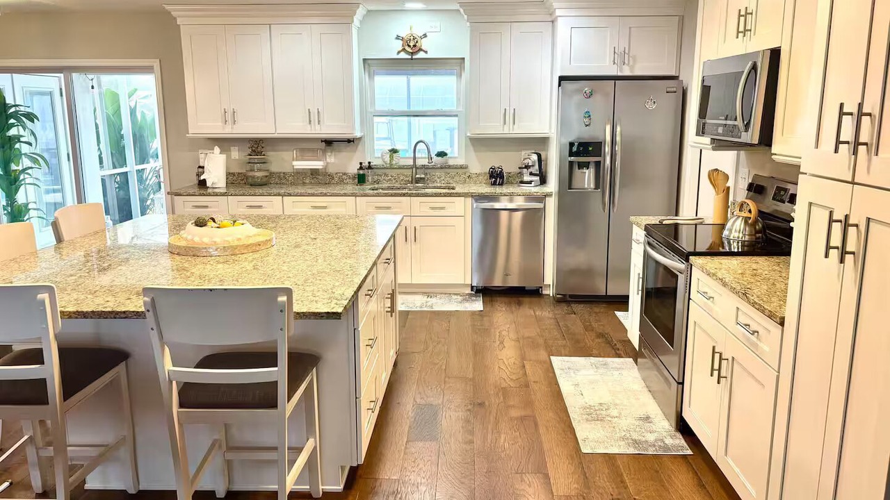 Photo of Kitchen in Bay Crest Park