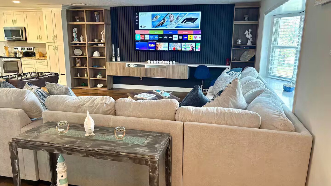 Photo of Livingroom in Bay Crest Park