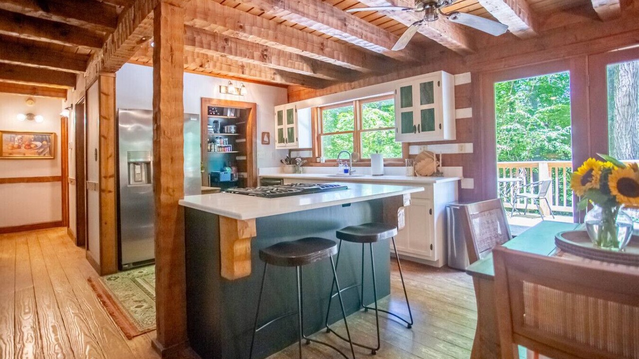 Photo of Kitchen in Elon