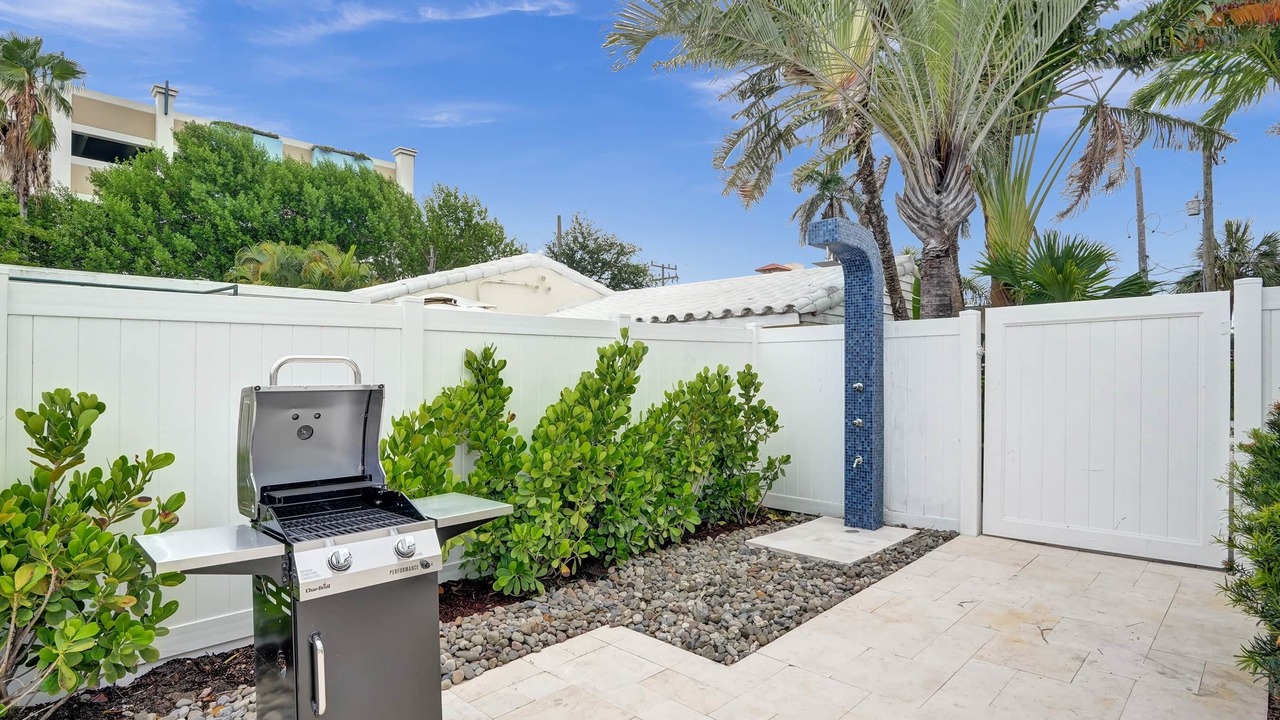 Photo of Patio Balcony in Deerfield Beach
