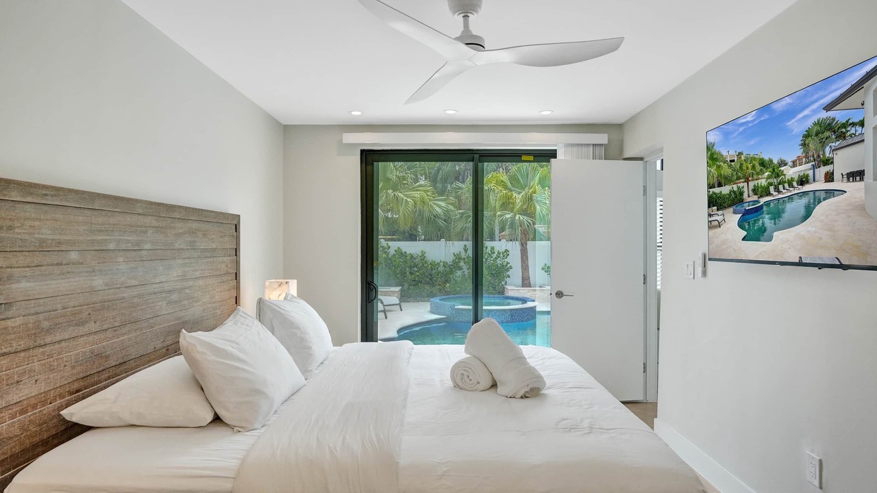 Photo of Bedroom in Deerfield Beach
