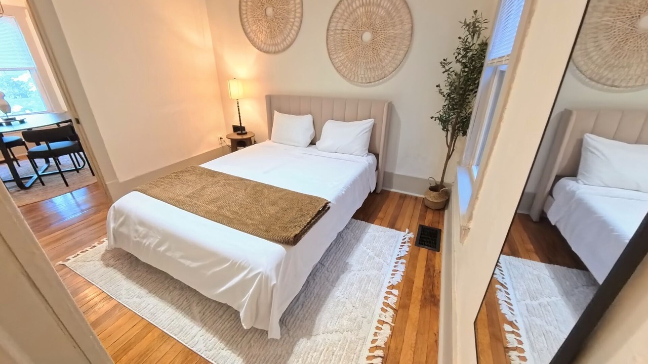 Photo of Bedroom in South Wedge