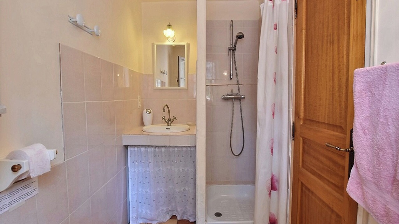 Photo of Bathroom in Salernes