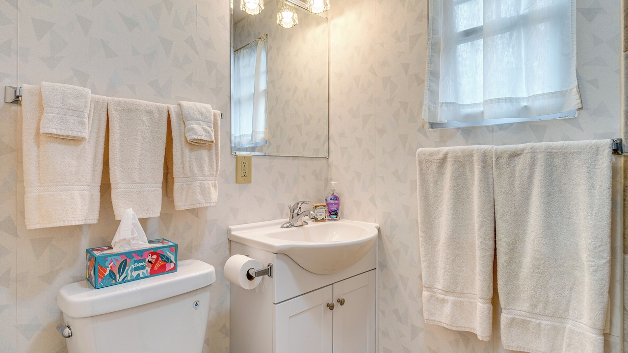 Photo of Bathroom in Delphi