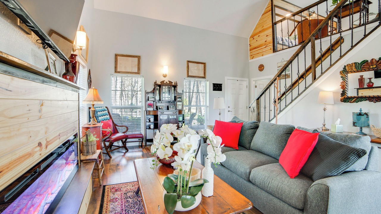 Photo of Livingroom in Tool