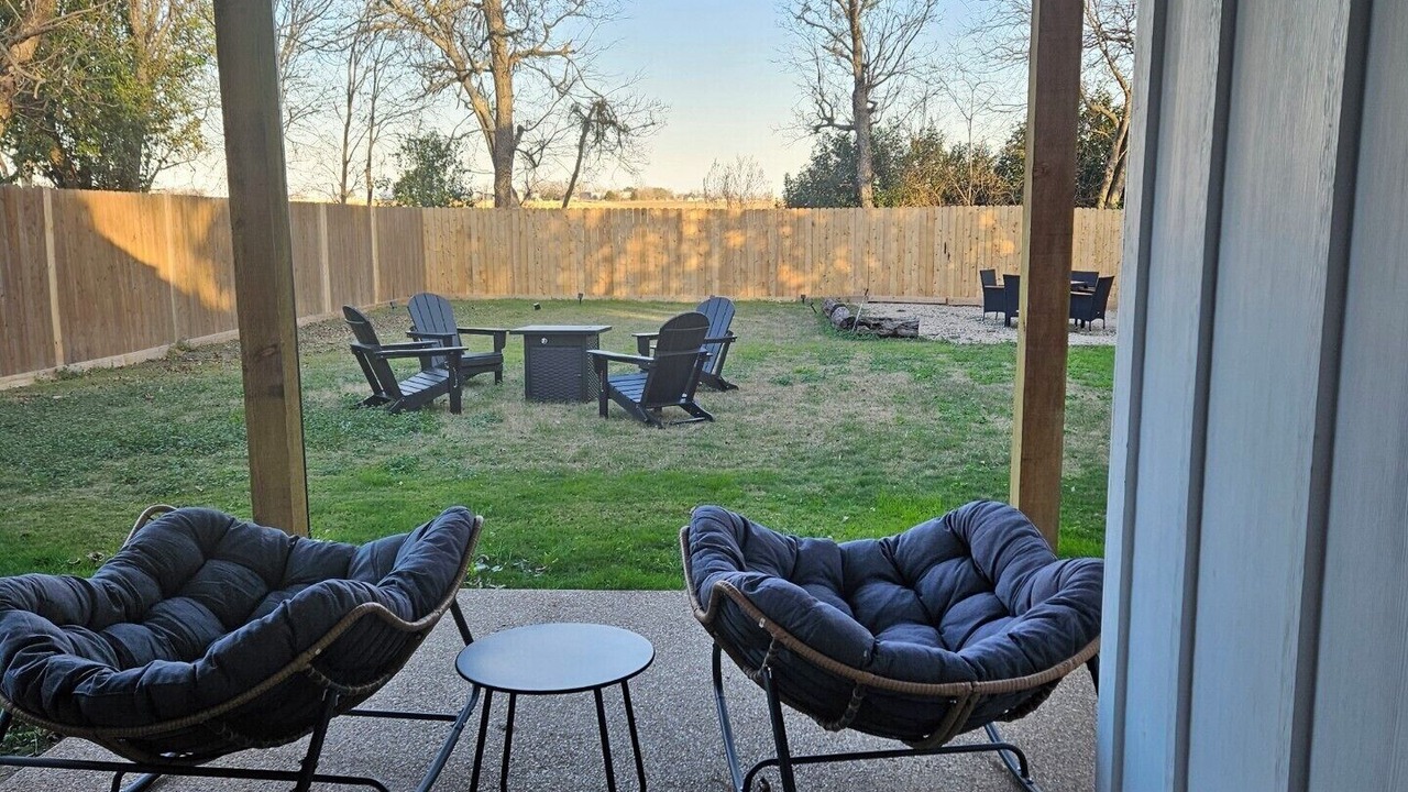 Photo of Patio Balcony in West