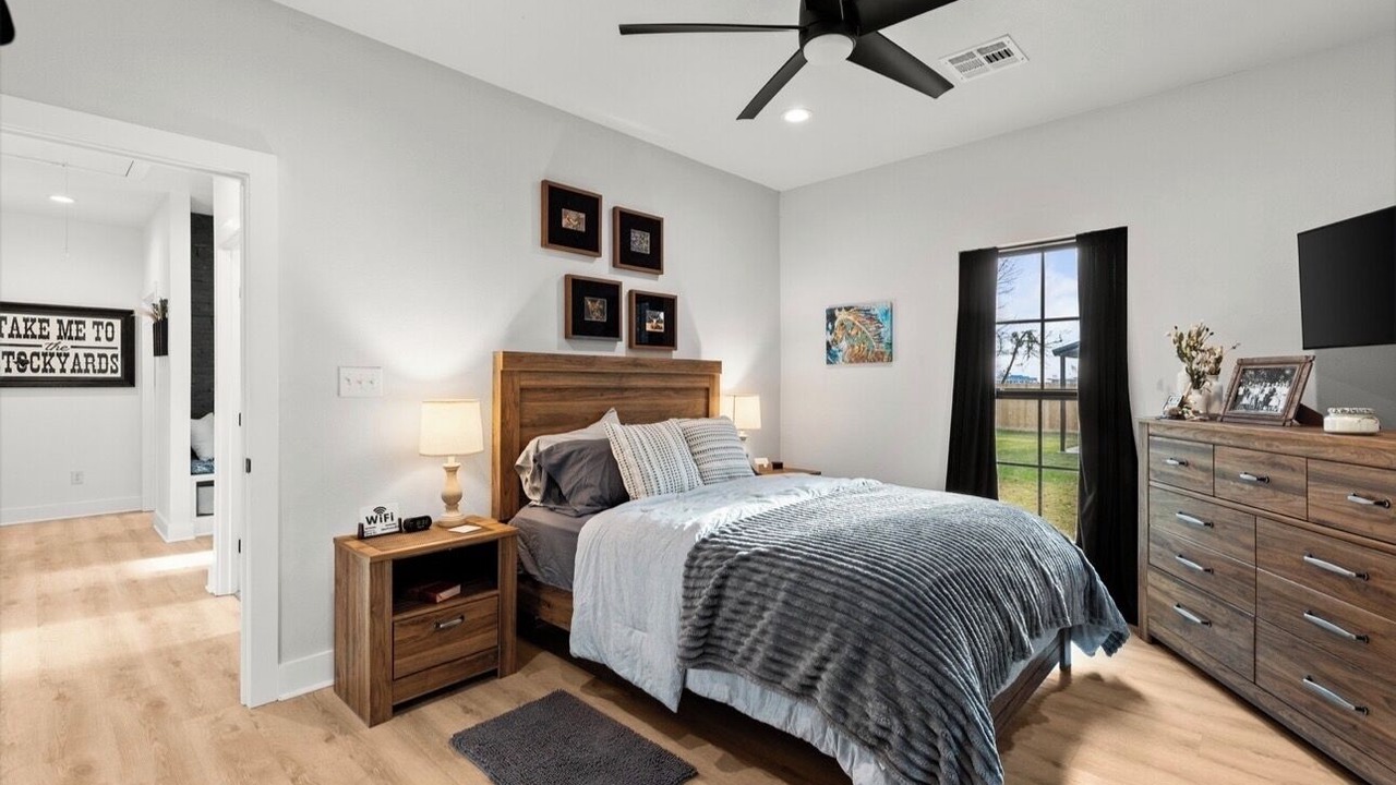 Photo of Bedroom in West