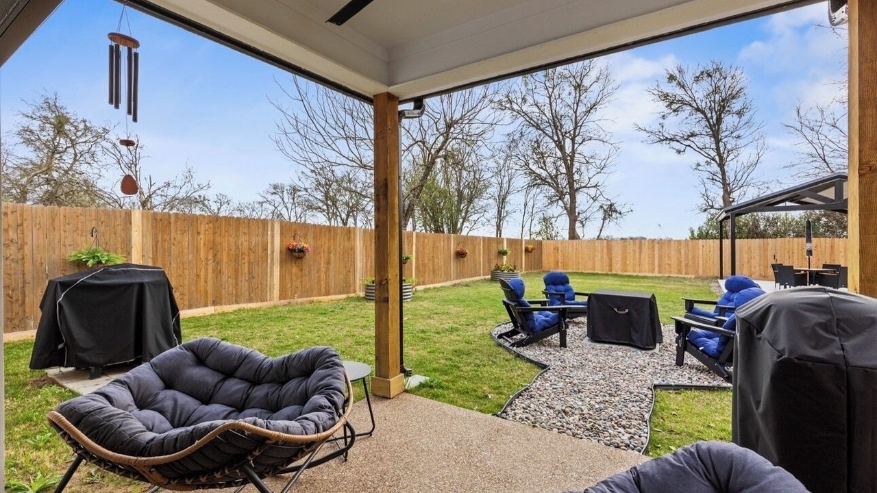 Photo of Patio Balcony in West
