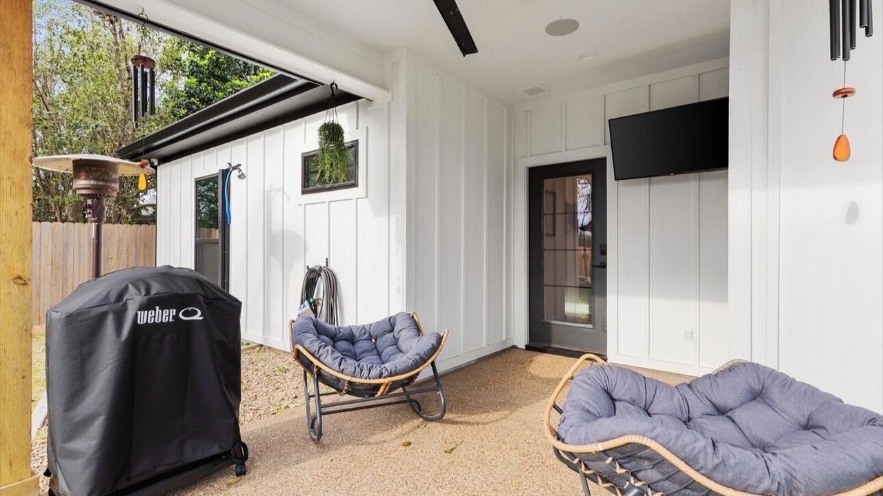 Photo of Patio Balcony in West