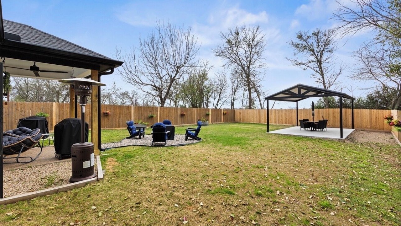 Photo of Outdoor in West