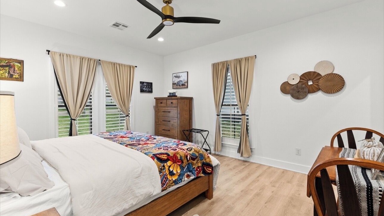 Photo of Bedroom in West