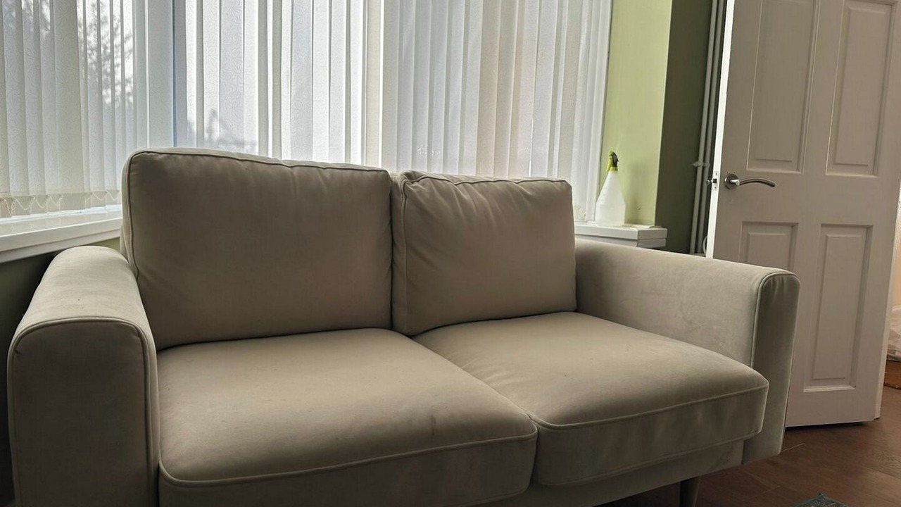 Photo of Livingroom in Alton