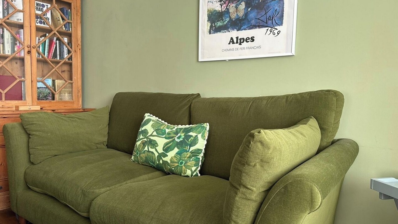 Photo of Livingroom in Alton