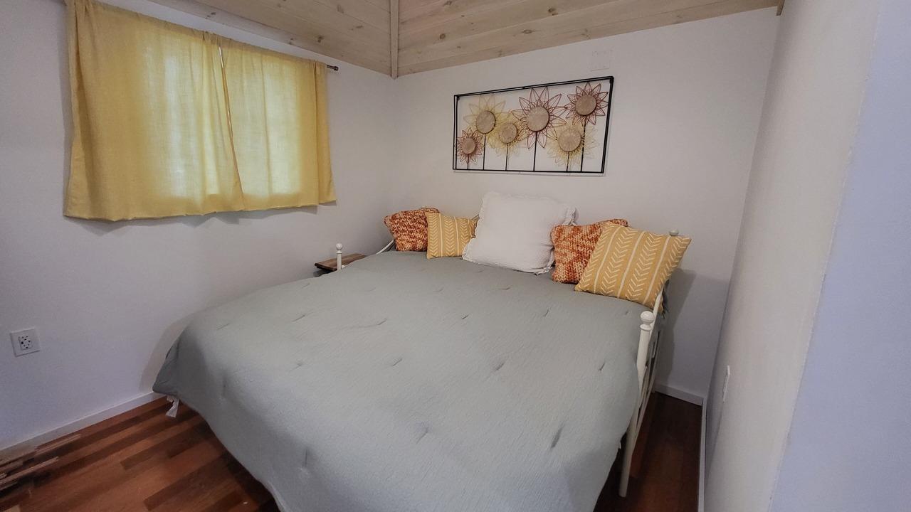 Photo of Bedroom in Rindge