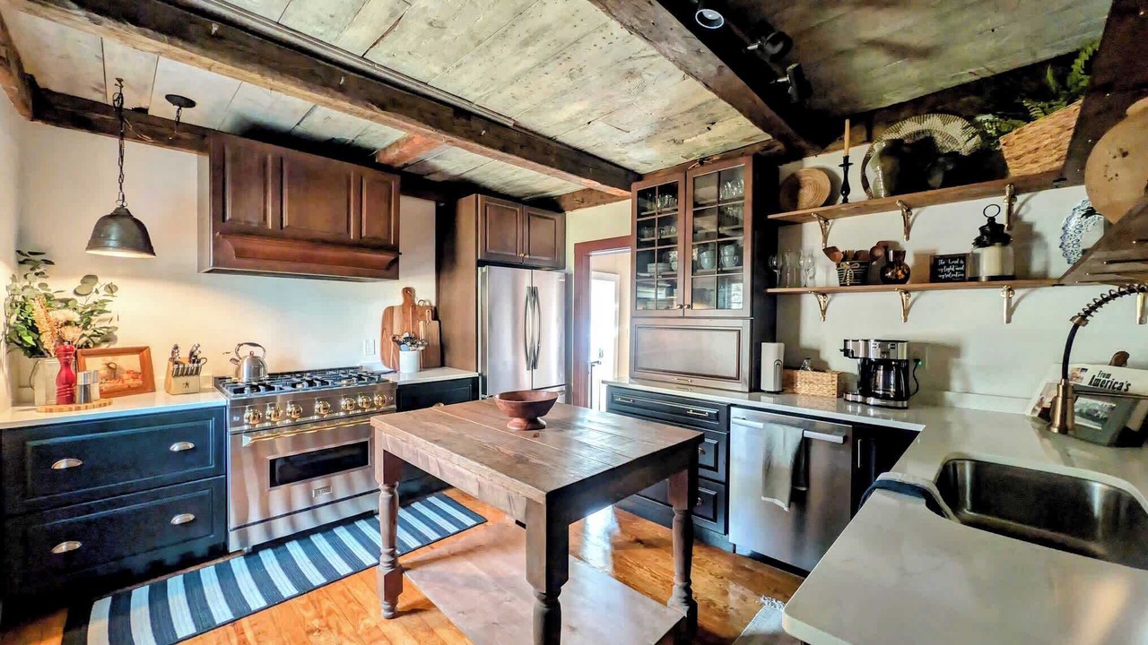 Photo of Kitchen in Surry