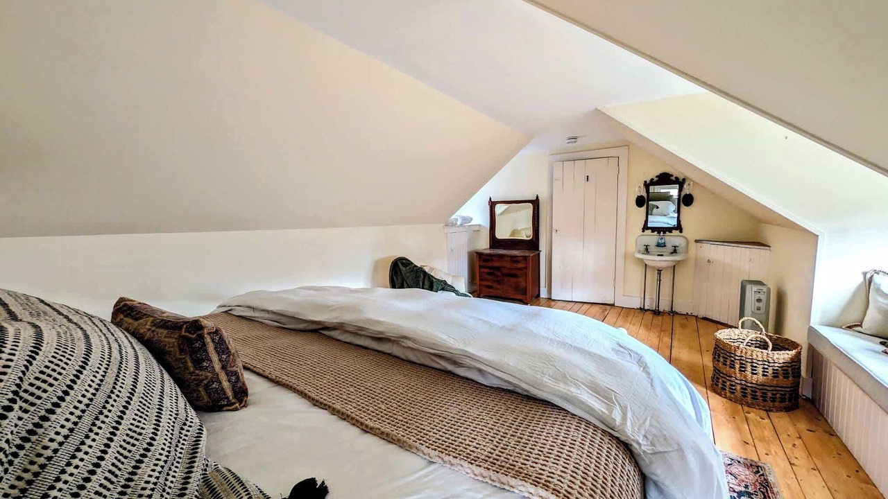 Photo of Bedroom in Surry