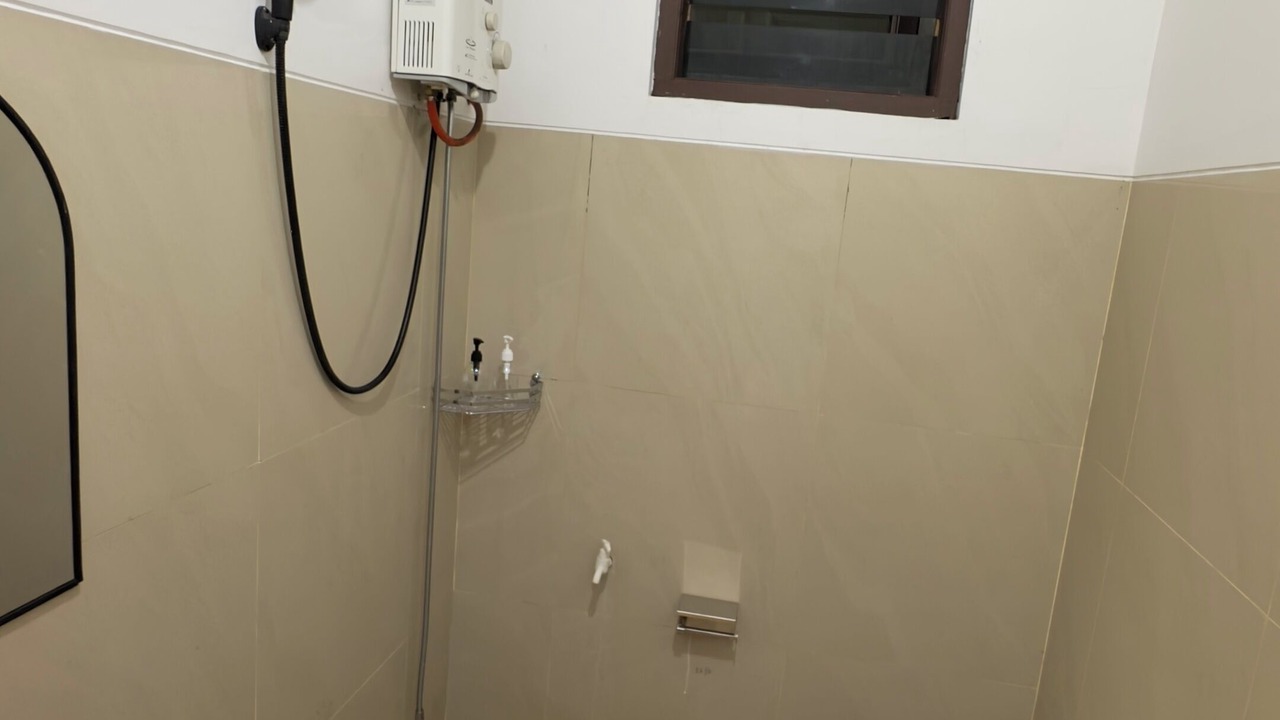 Photo of Bathroom in Kalianget