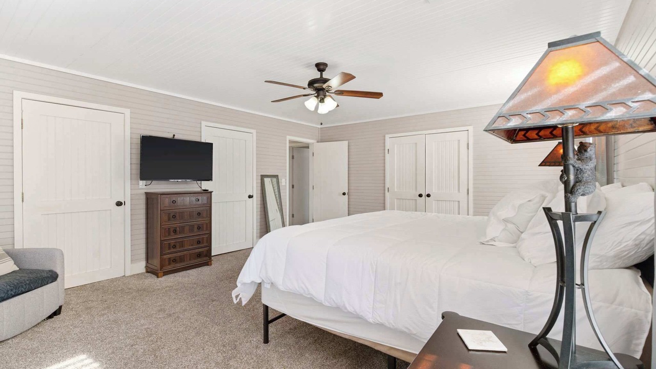 Photo of Bedroom in Lowell