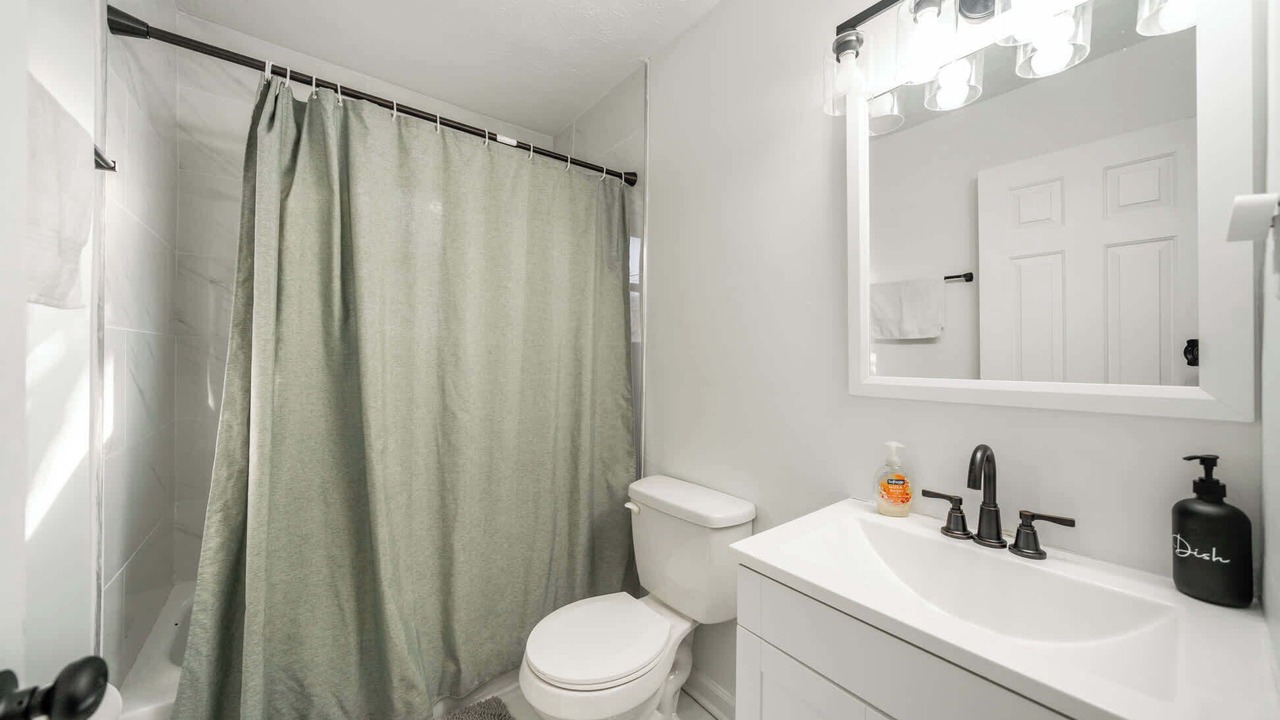 Photo of Bathroom in Buechel