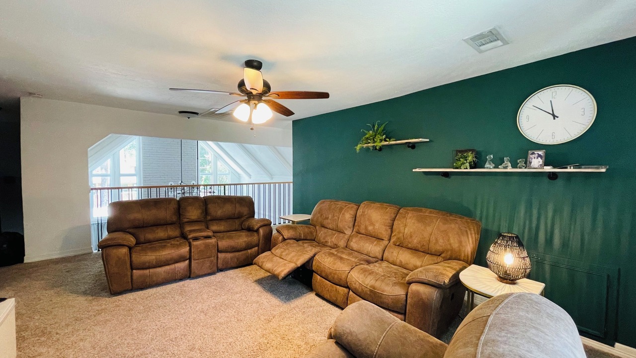 Photo of Livingroom in Memorial Northwest