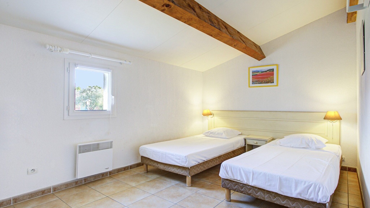 Photo of Bedroom in Homps