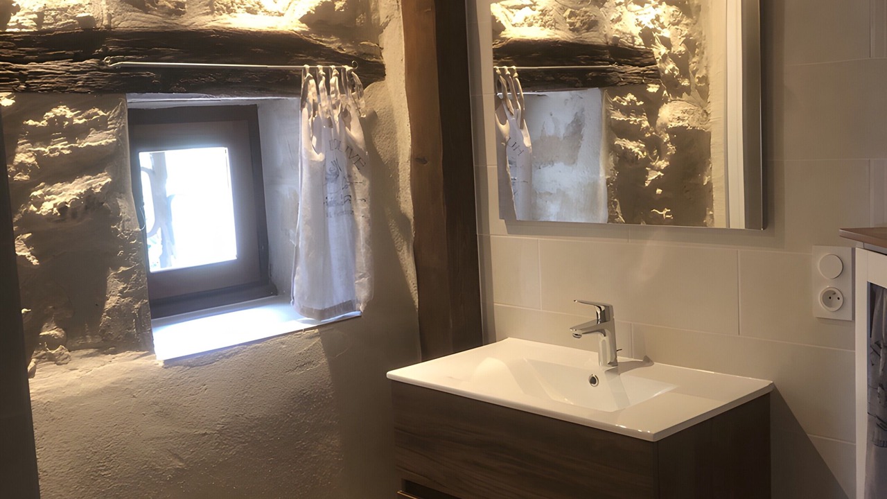 Photo of Bathroom in Le Garn