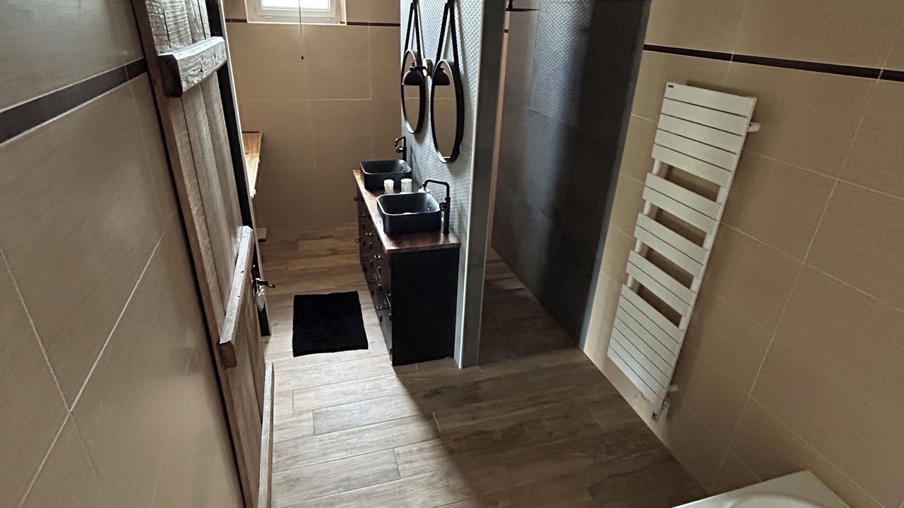 Photo of Bathroom in La Ferriere-de-Flee
