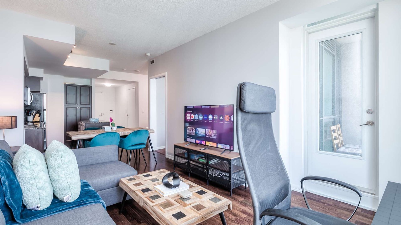 Photo of Livingroom in Fort York