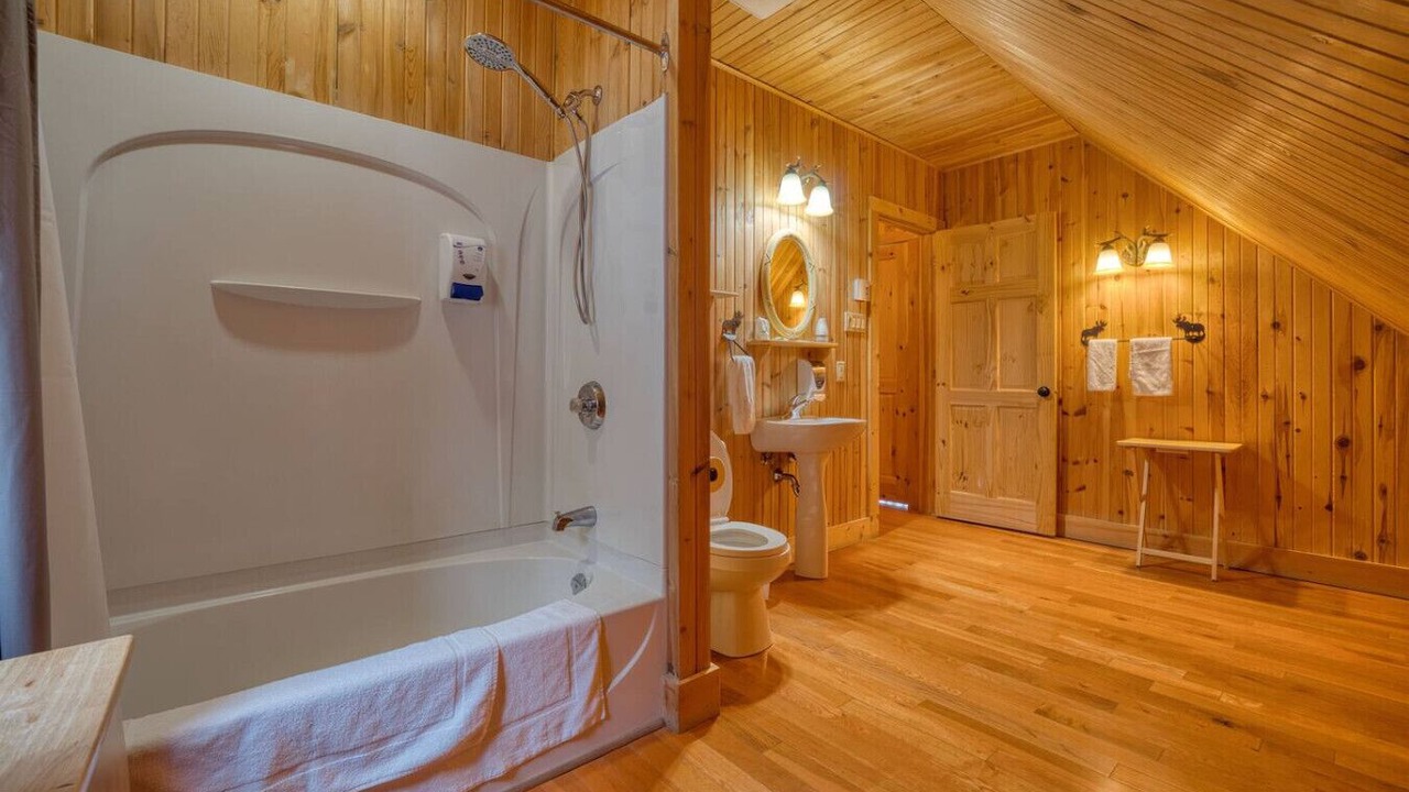 Photo of Bathroom in Saint-Paul-de-Montminy