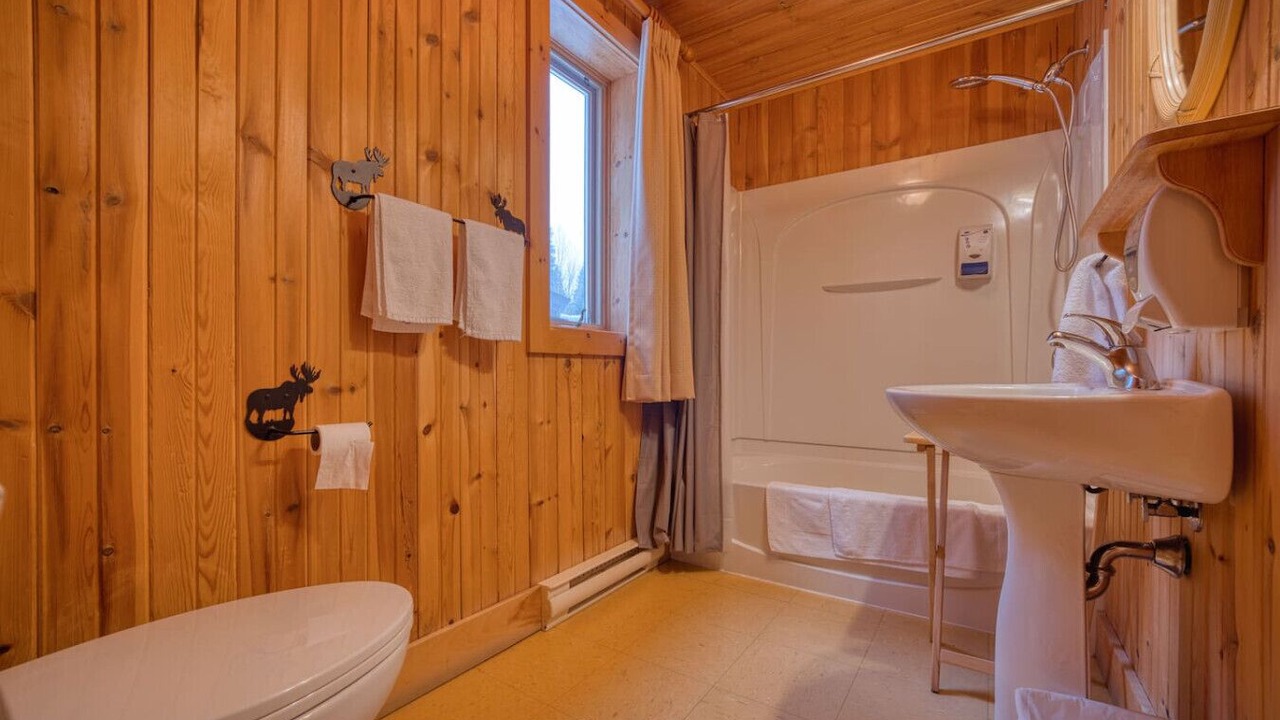 Photo of Bathroom in Saint-Paul-de-Montminy