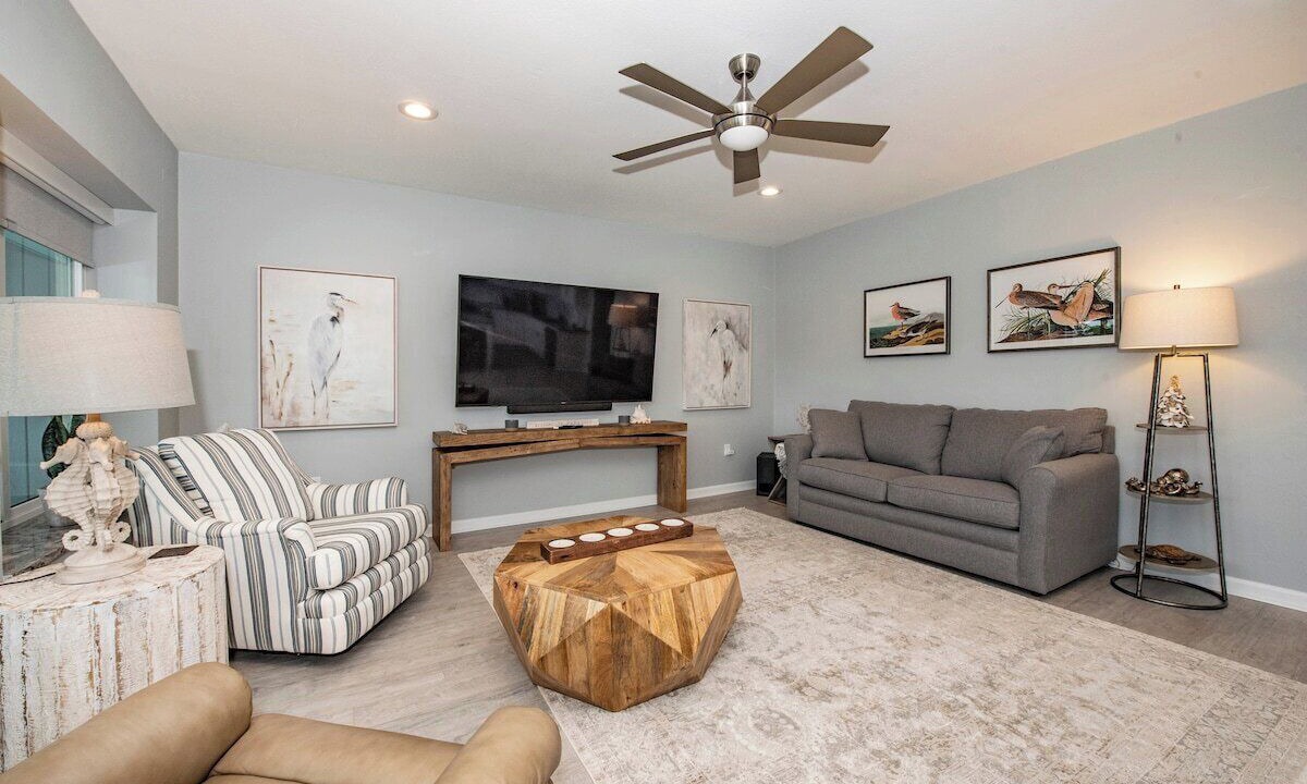 Photo of Livingroom in Panacea