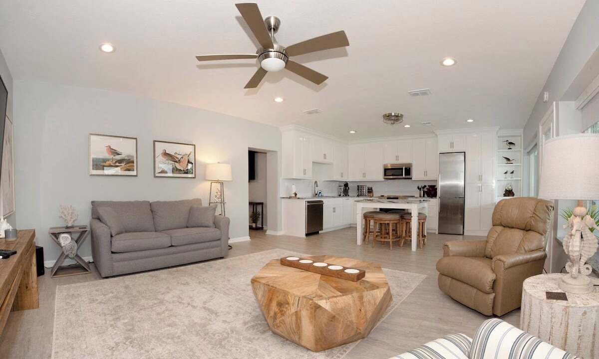 Photo of Livingroom in Panacea