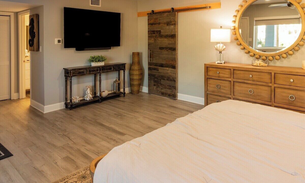 Photo of Bedroom in Panacea