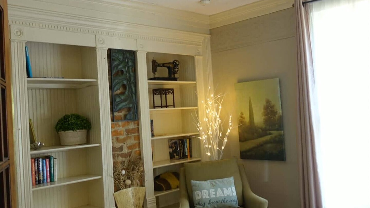 Photo of Bedroom in Eureka Springs Historic District