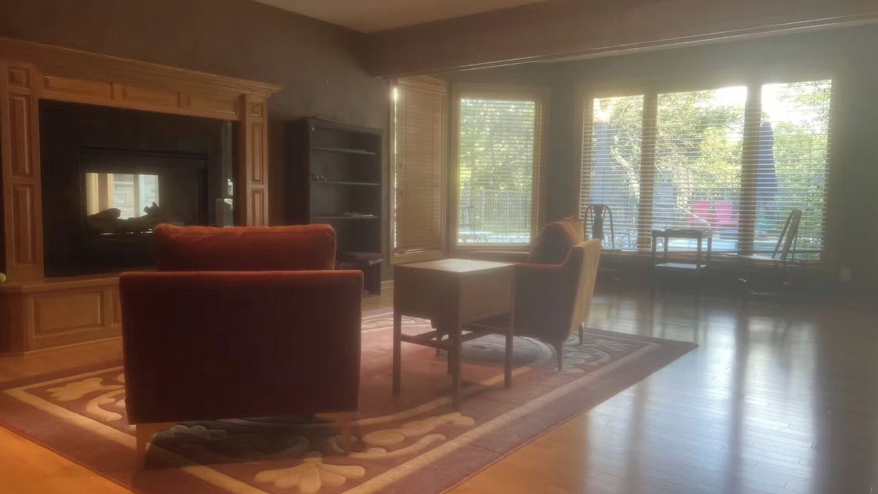 Photo of Livingroom in Oak Grove