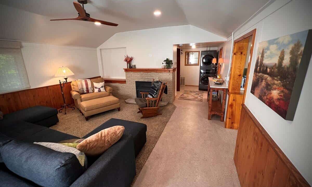 Photo of Livingroom in Snowbird